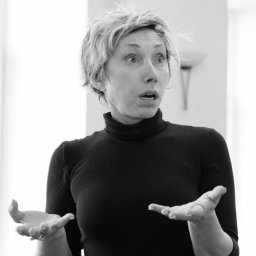 "Она разгадала убийство" — Елена Воробей о предстоящей премьере в ЦДКЖ "Она разгадала убийство" — Елена Воробей о предстоящей премьере в ЦДКЖ